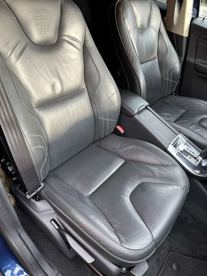 Volvo XC60, 2.4 l., Минивэн