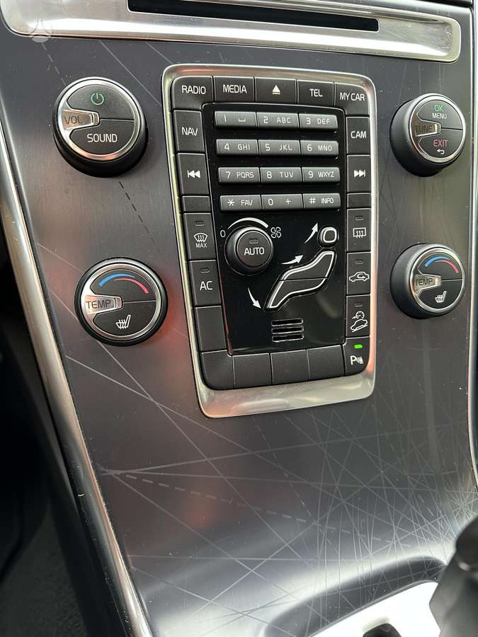 Volvo XC60, 2.4 l., Минивэн