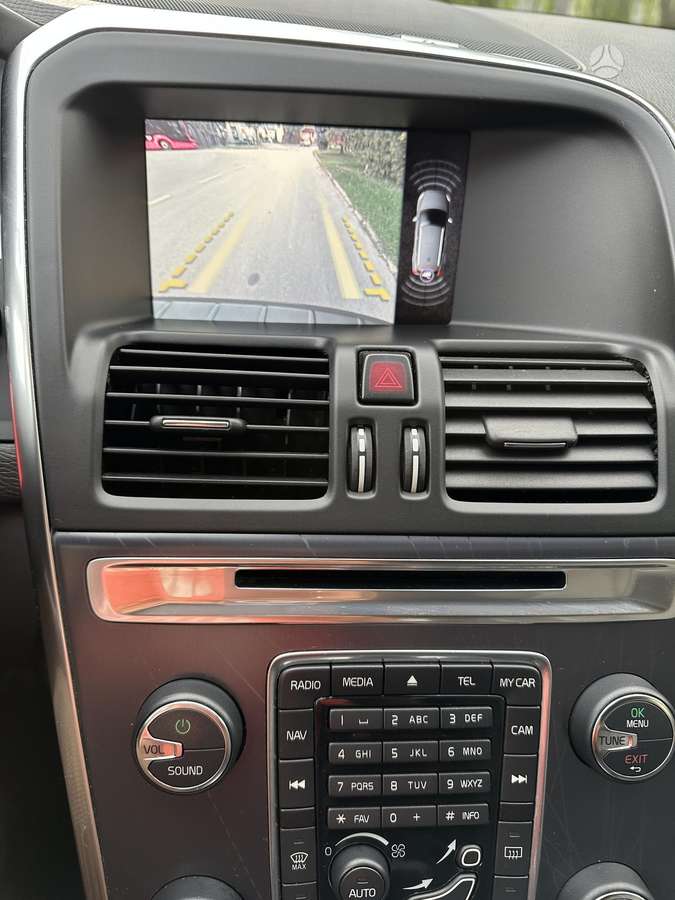 Volvo XC60, 2.4 l., mpv / minivan