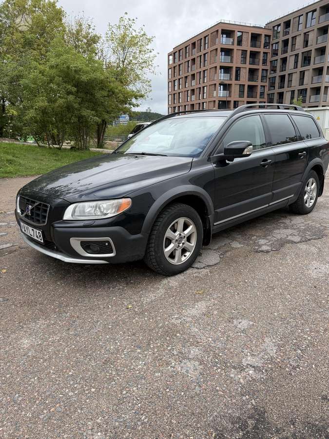 Volvo XC70, 2.4 l., wagon