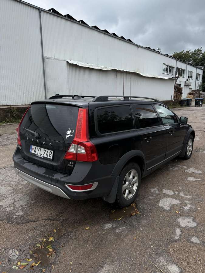 Volvo XC70, 2.4 l., wagon