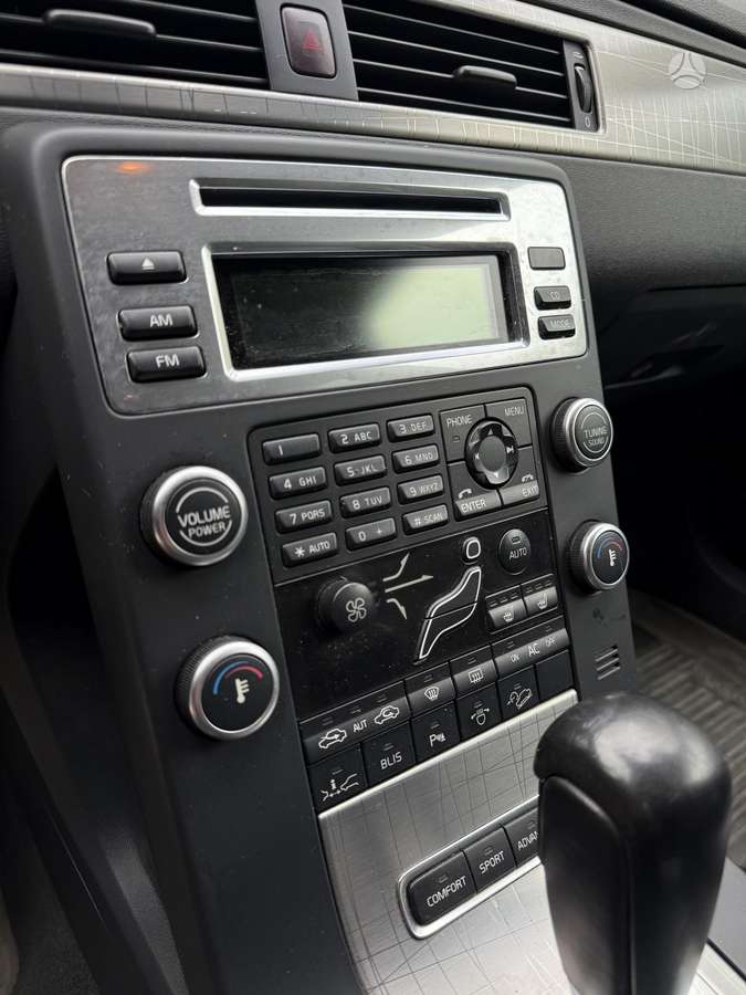 Volvo XC70, 2.4 l., wagon