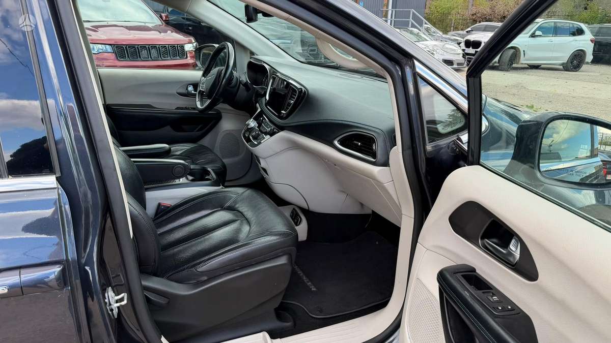 Chrysler Pacifica, 3.6 l., Минивэн