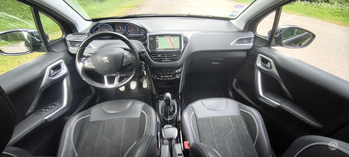 Peugeot 2008 - 5