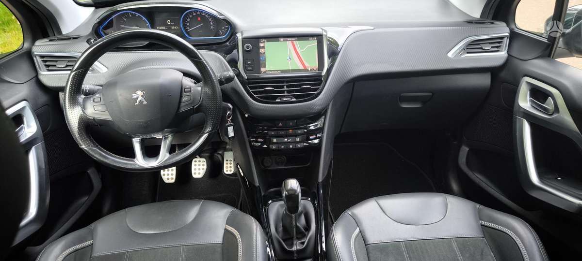 Peugeot 2008 - 4