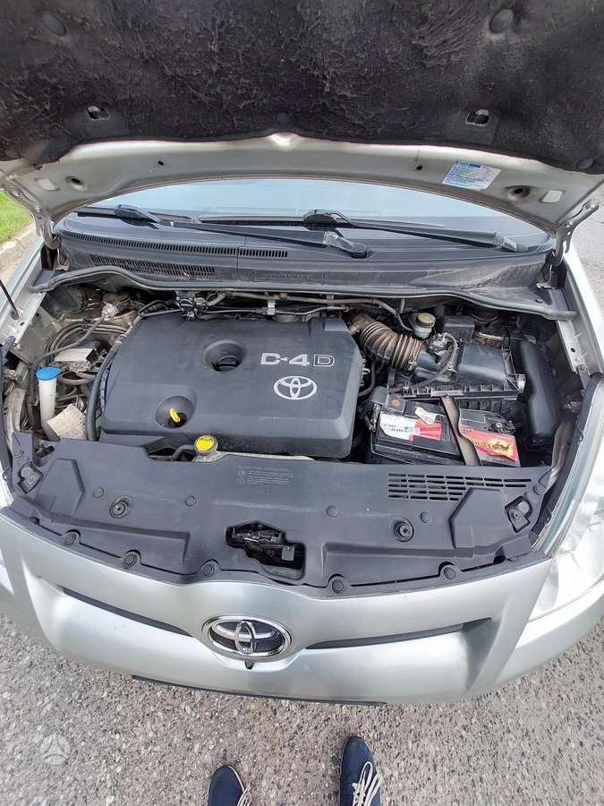 Toyota Corolla Verso - 10