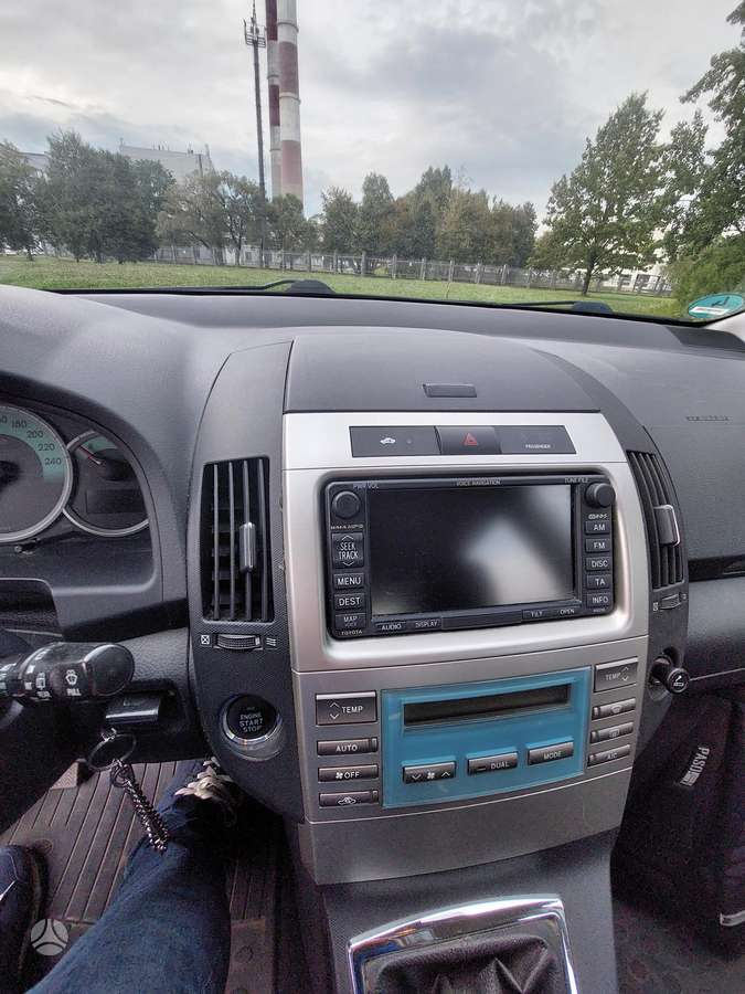 Toyota Corolla Verso - 12