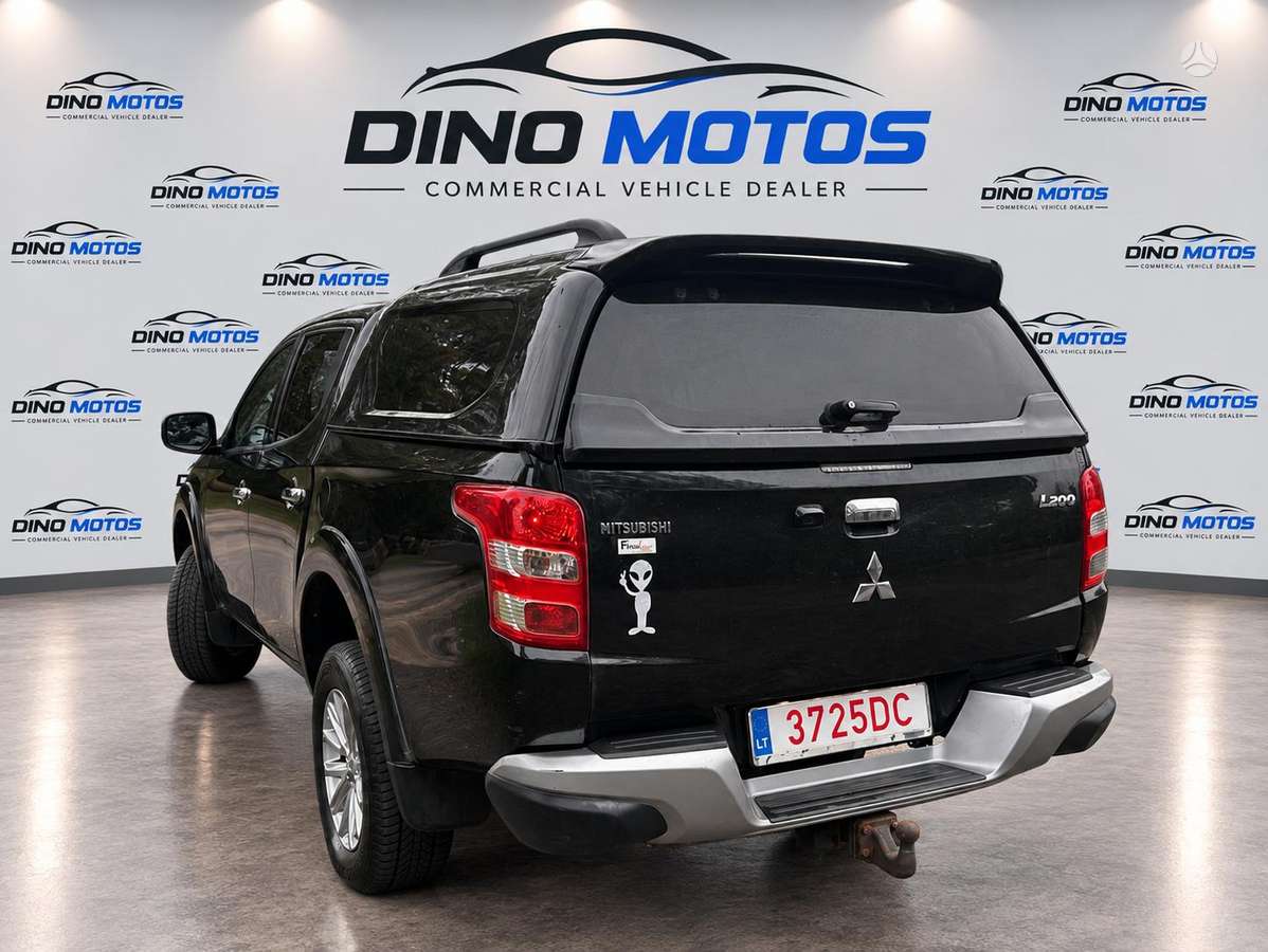 Mitsubishi L200, 2.4 l., Пикап