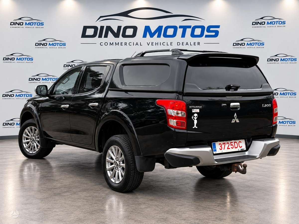Mitsubishi L200, 2.4 l., Пикап