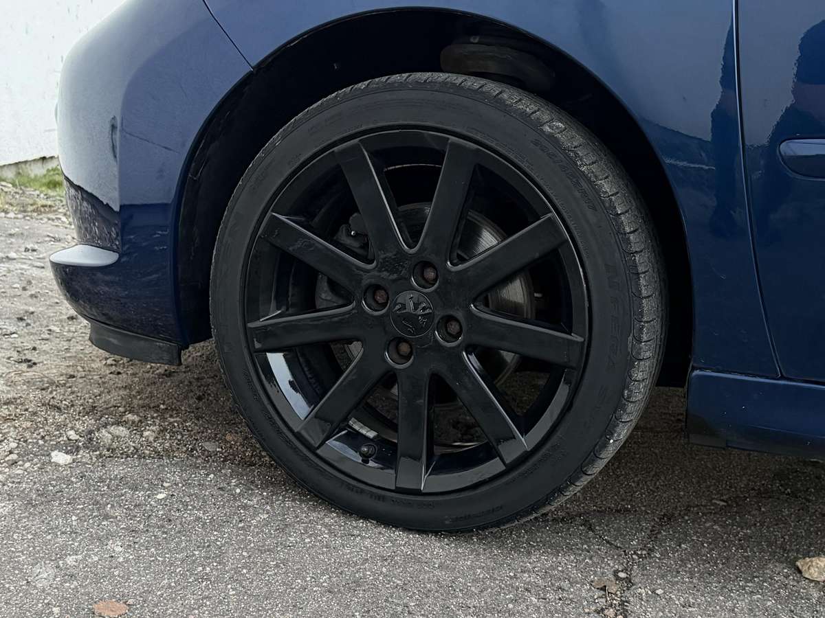 Peugeot 207 - 6