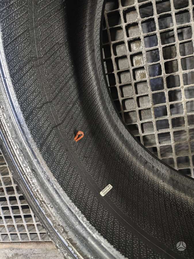 Rotalla, universalios 245/40 R19