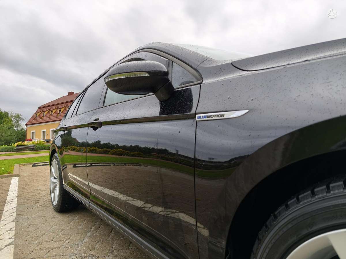 Volkswagen Passat - 8