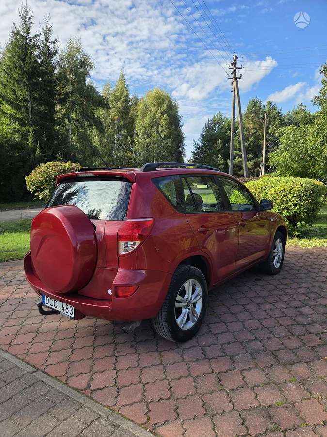 Toyota RAV4 - 4
