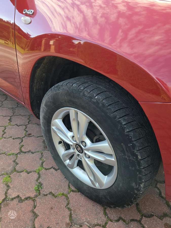 Toyota RAV4 - 10