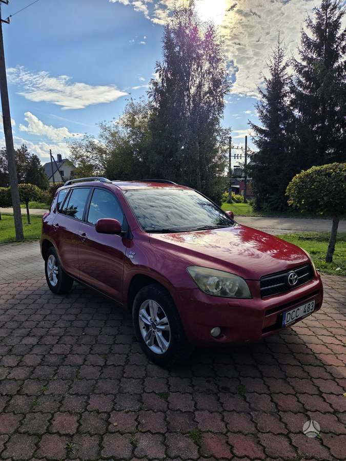 Toyota RAV4 - 2