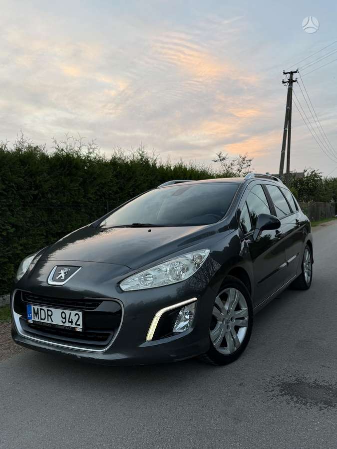 Peugeot 308 - 1
