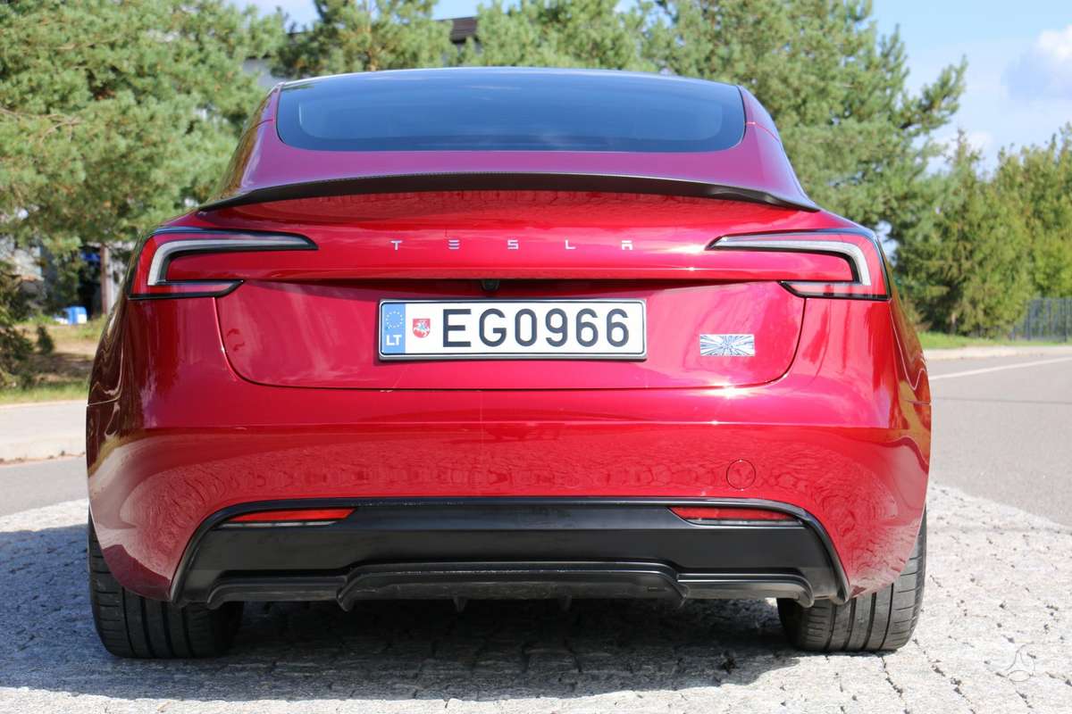 Tesla Model 3, 79 kWh, hatchback