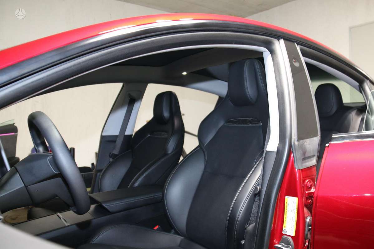Tesla Model 3, 79 кВт·ч, Хэтчбек