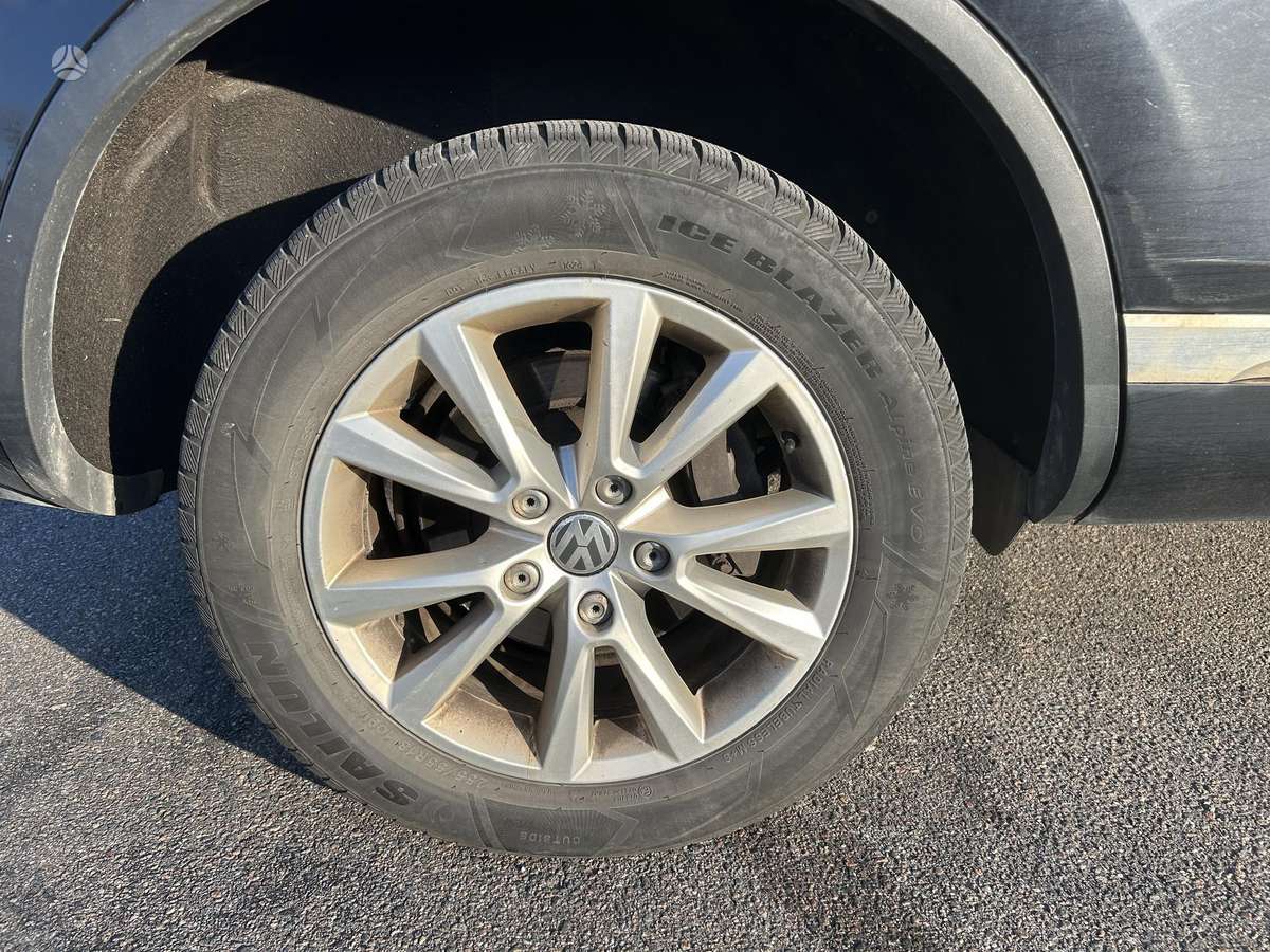 Volkswagen Touareg - 10