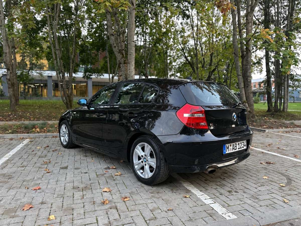 BMW 118, 2.0 l., Хэтчбек