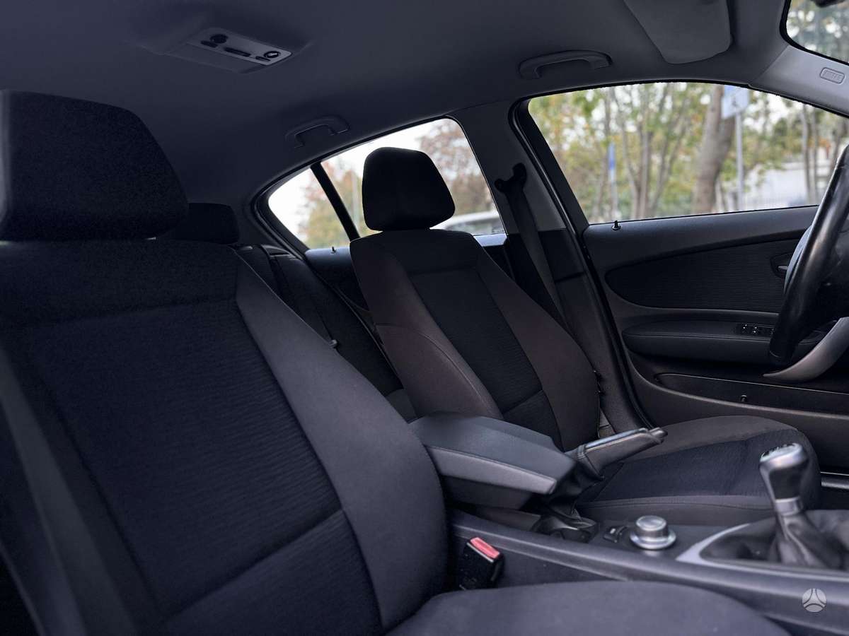 BMW 118, 2.0 l., hatchback