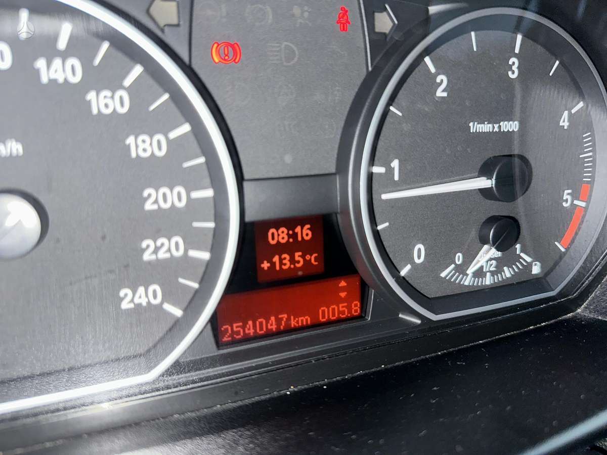 BMW 118, 2.0 l., hatchback