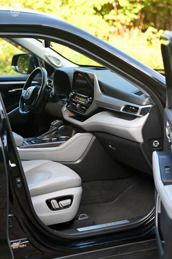 Toyota Highlander - 8