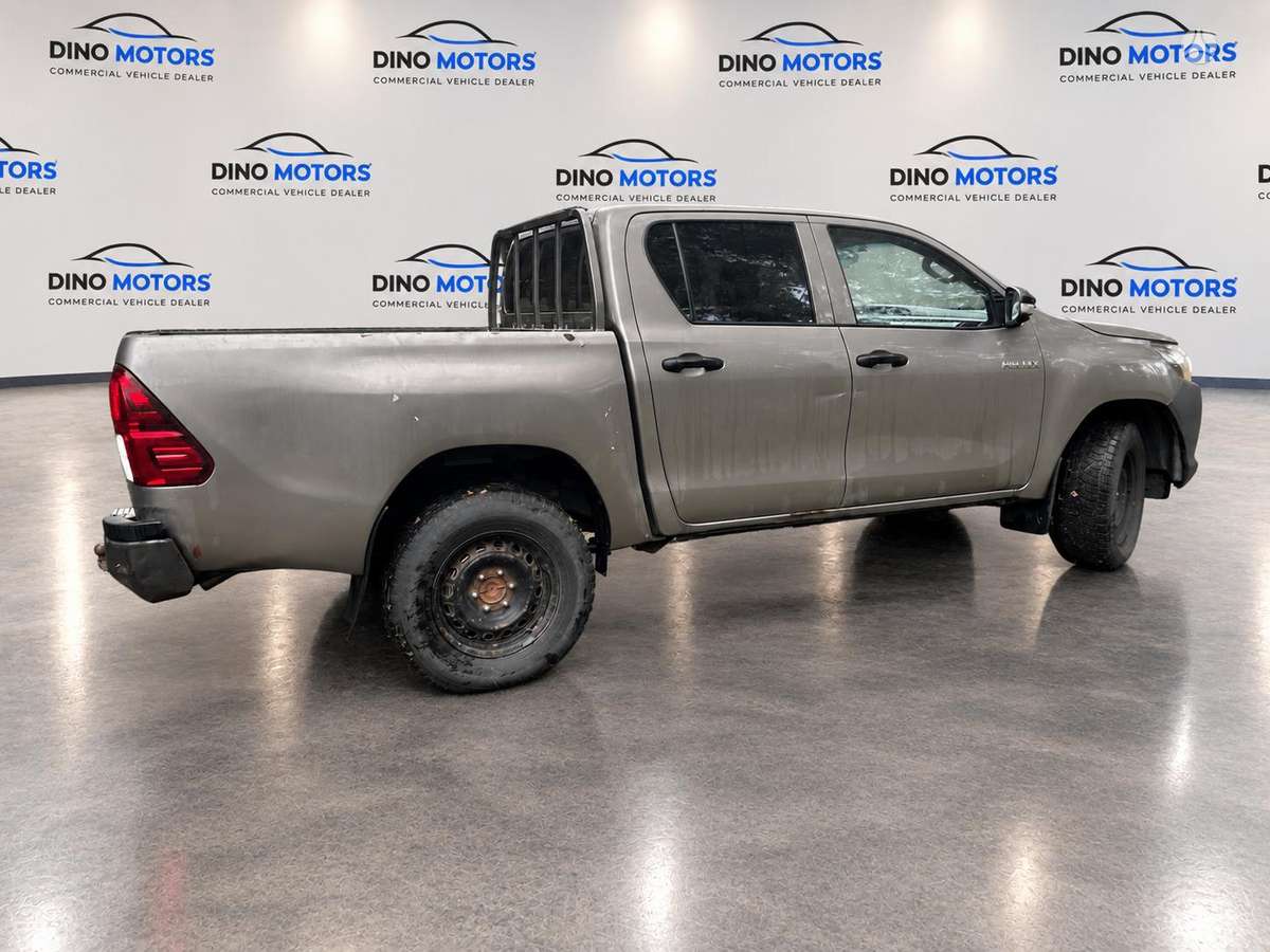 Toyota Hilux - 7