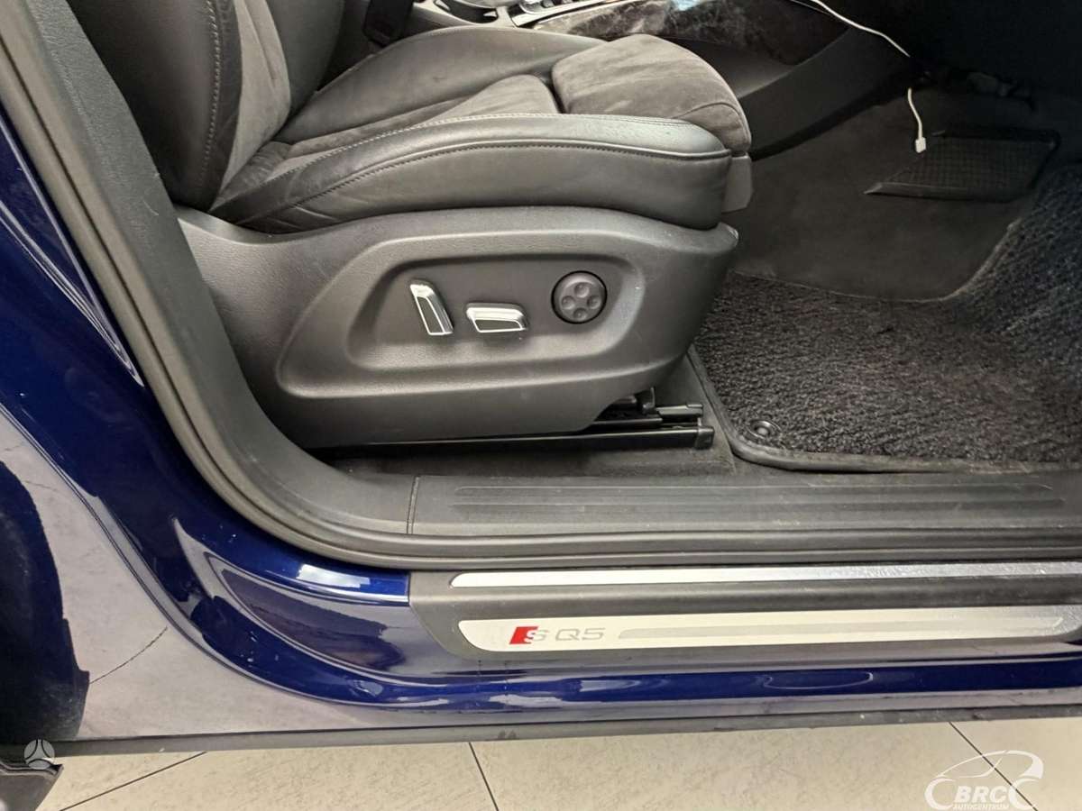 Audi SQ5, 3.0 l., off-road / crossover