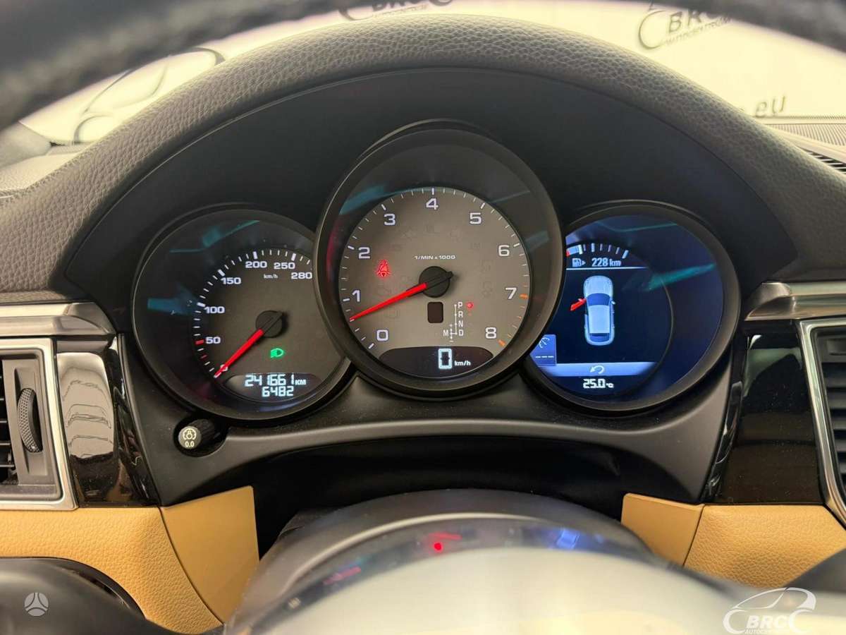 Porsche Macan, 3.0 l., off-road / crossover