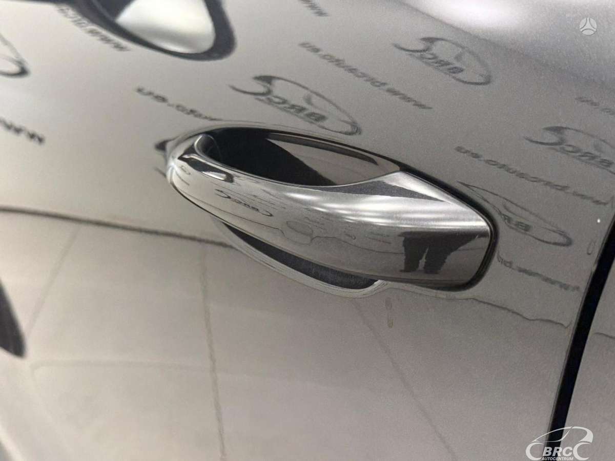Porsche Macan, 3.0 l., off-road / crossover