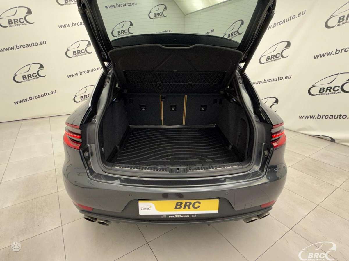 Porsche Macan, 3.0 l., off-road / crossover
