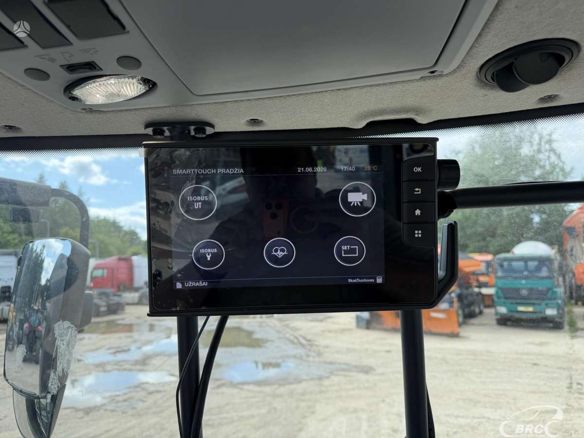 Valtra T235, traktori