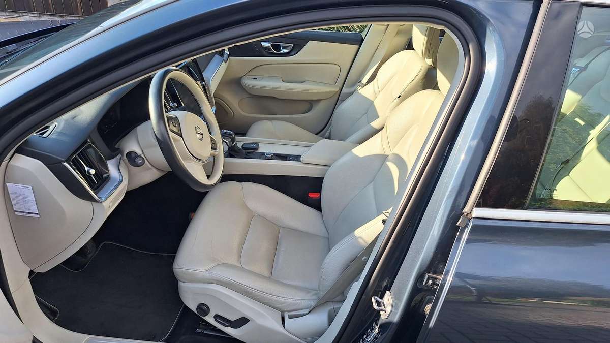 Volvo V60, 2.0 l., Универсал