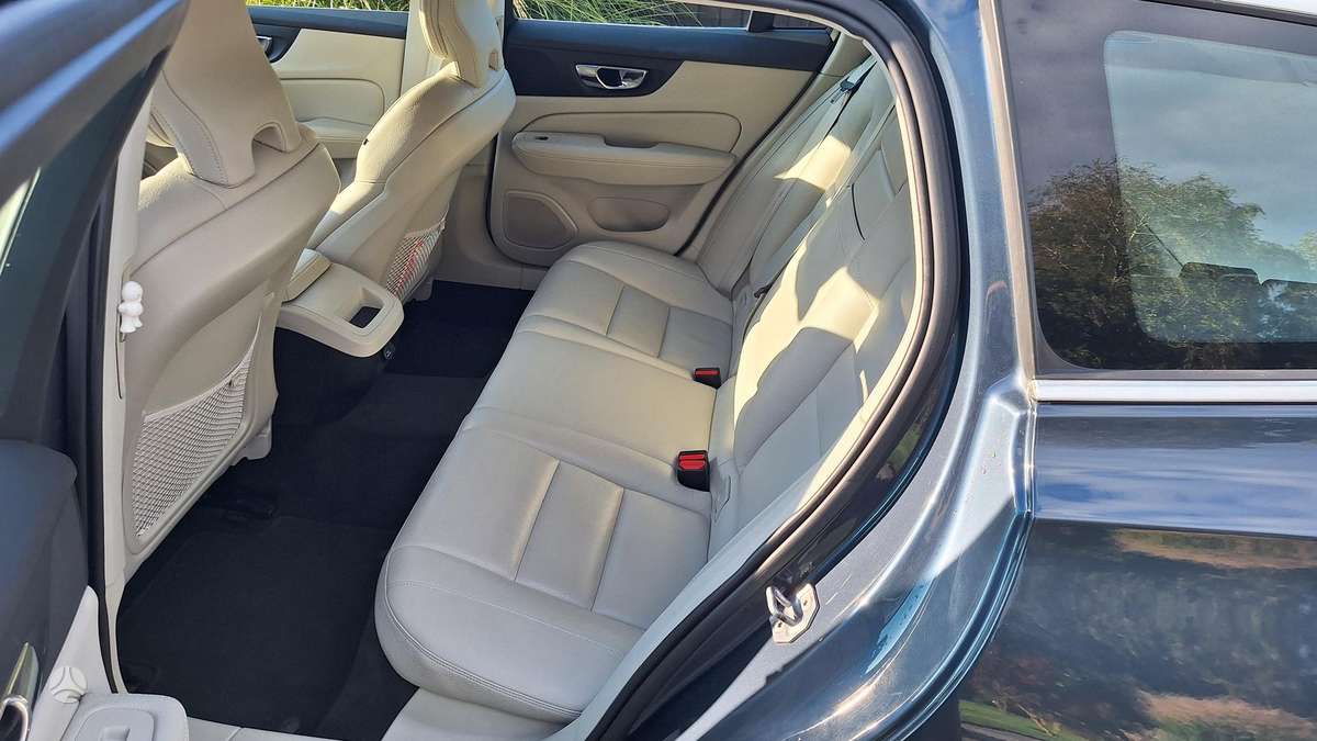 Volvo V60, 2.0 l., Универсал