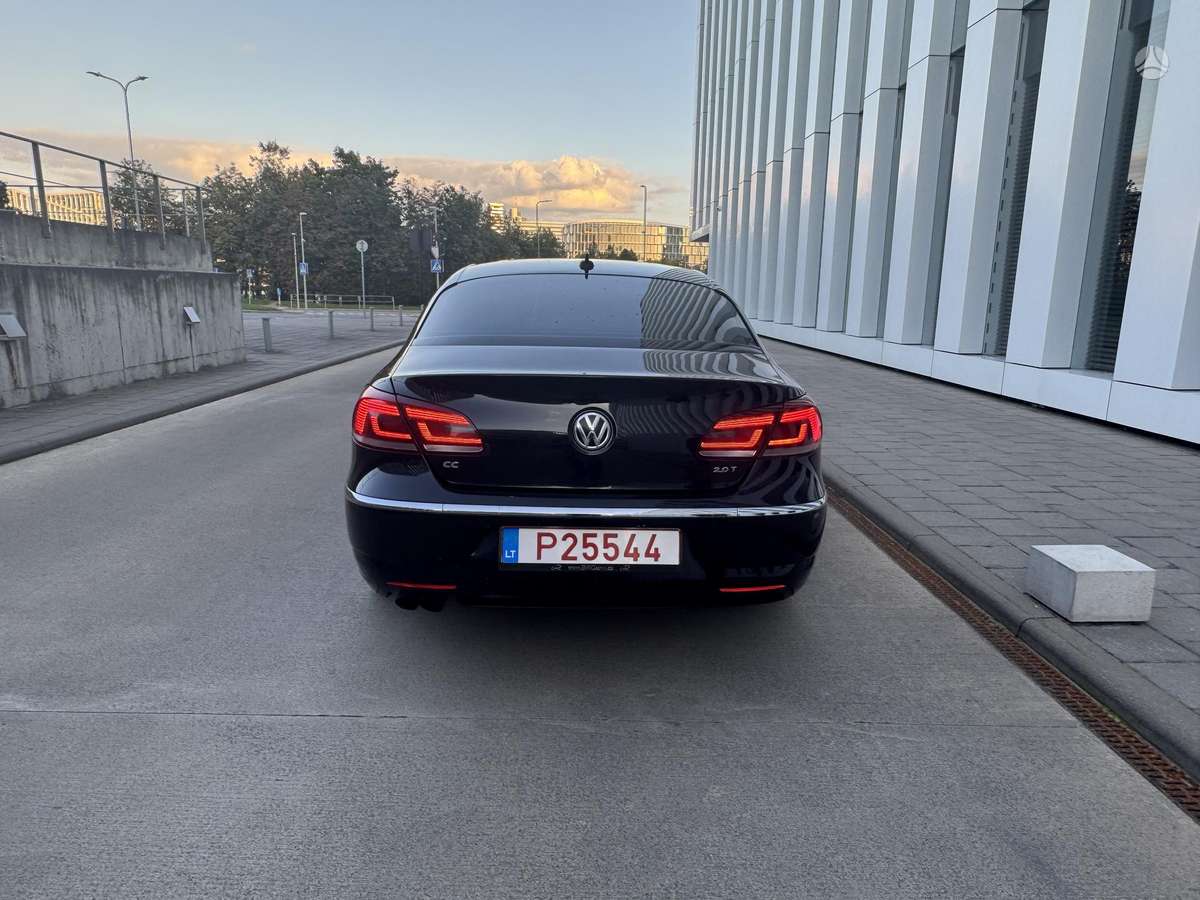 Volkswagen CC, Седан