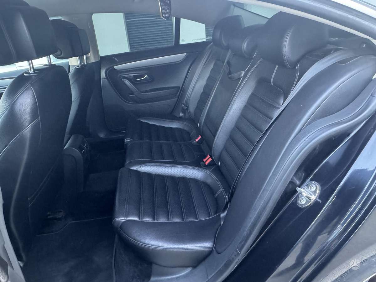 Volkswagen CC, Седан