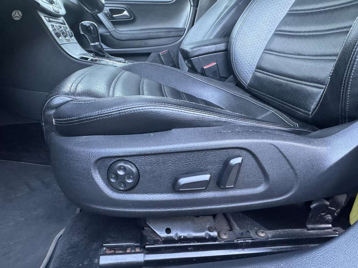 Volkswagen CC, Седан
