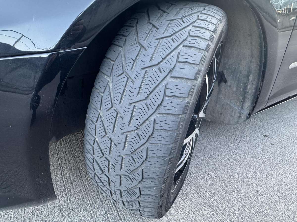 Volkswagen CC, Седан