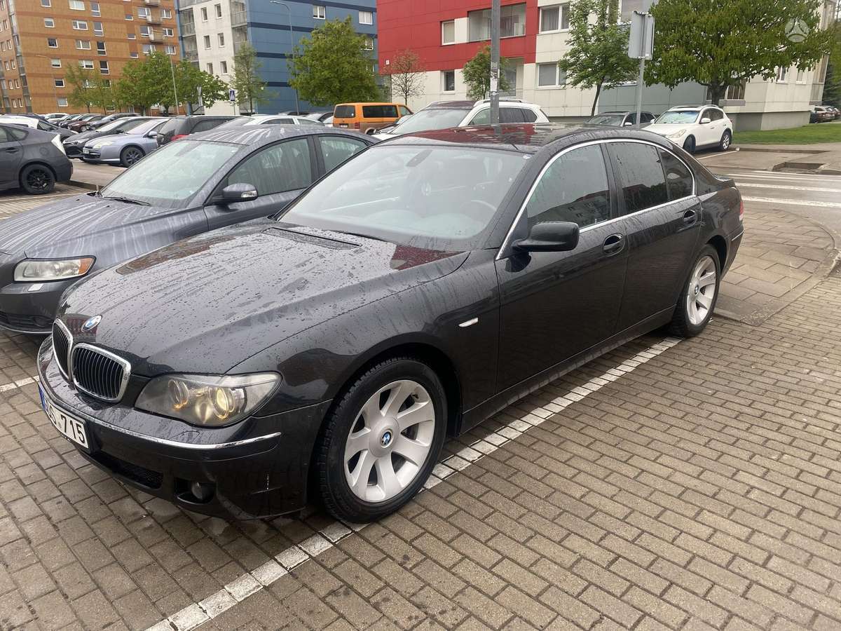 BMW 730 - 4