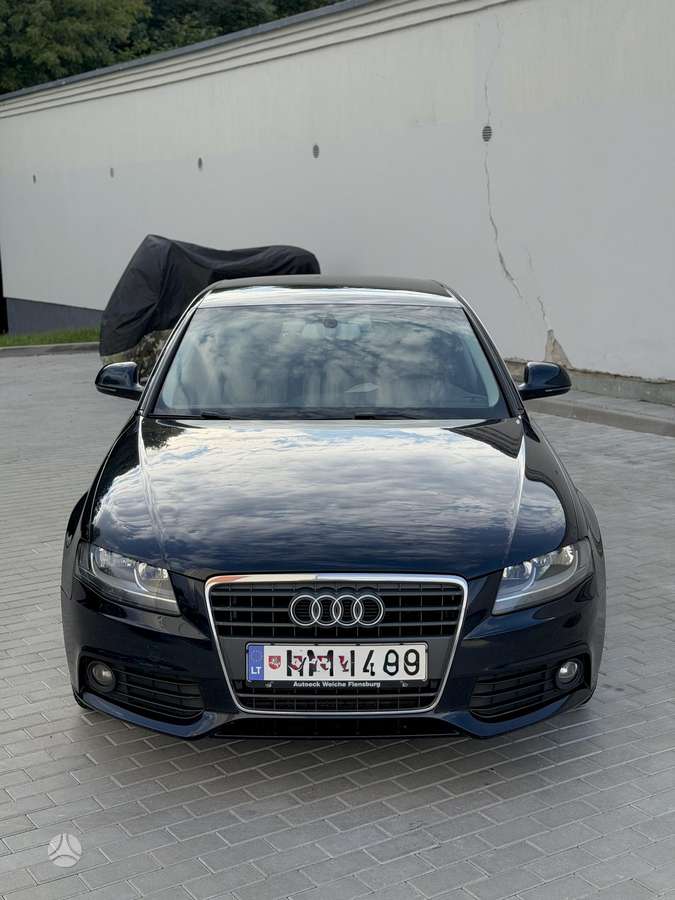 Audi A4, 2.0 l., Седан