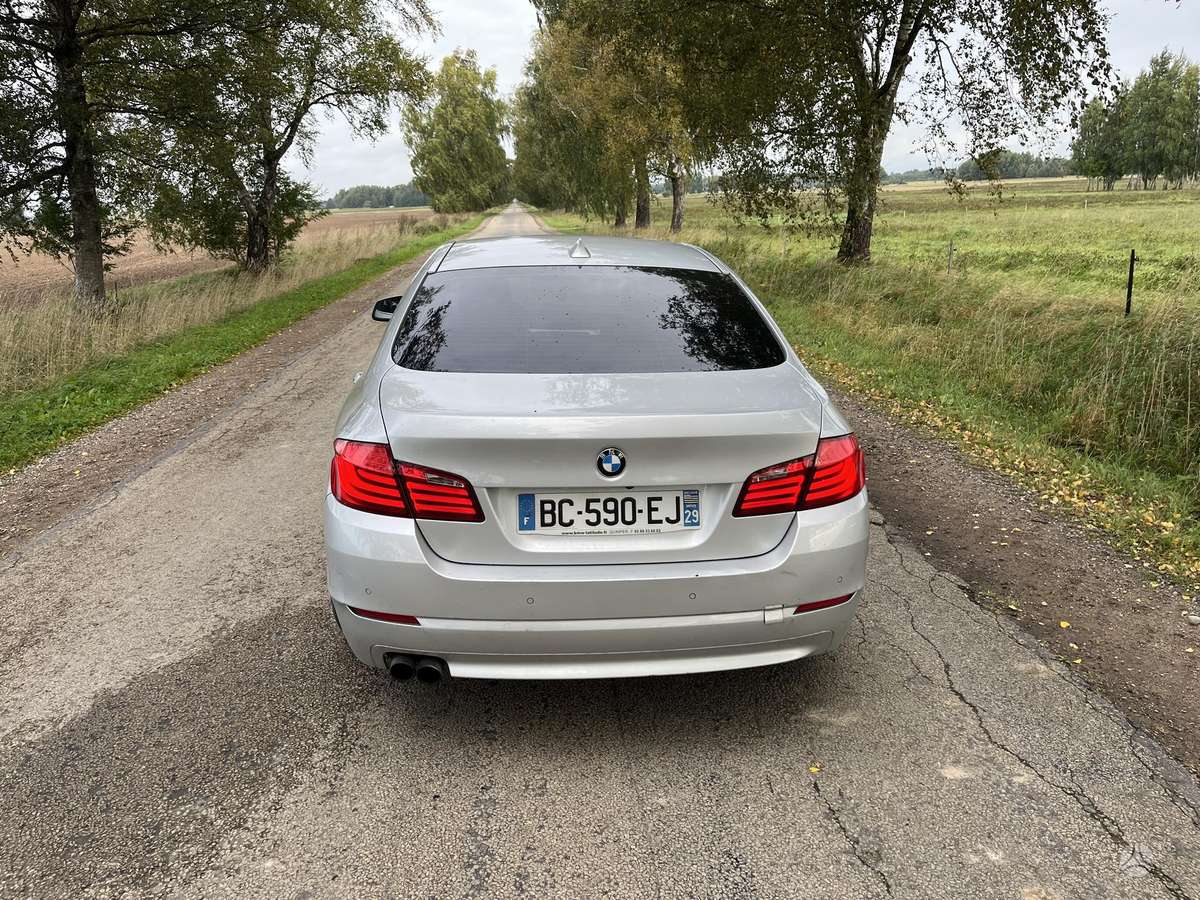 BMW 520, 2.0 l., Седан
