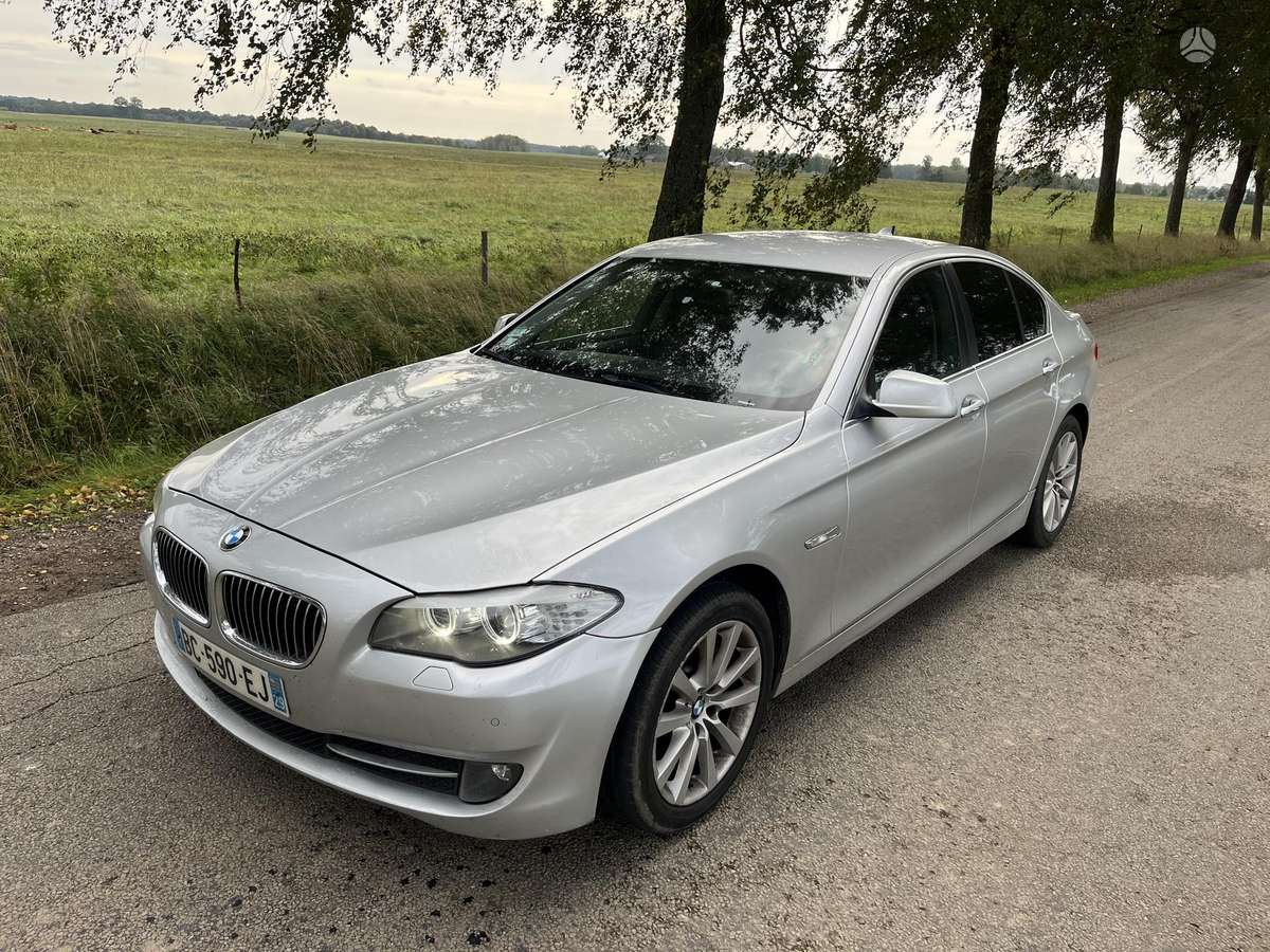 BMW 520, 2.0 l., Седан