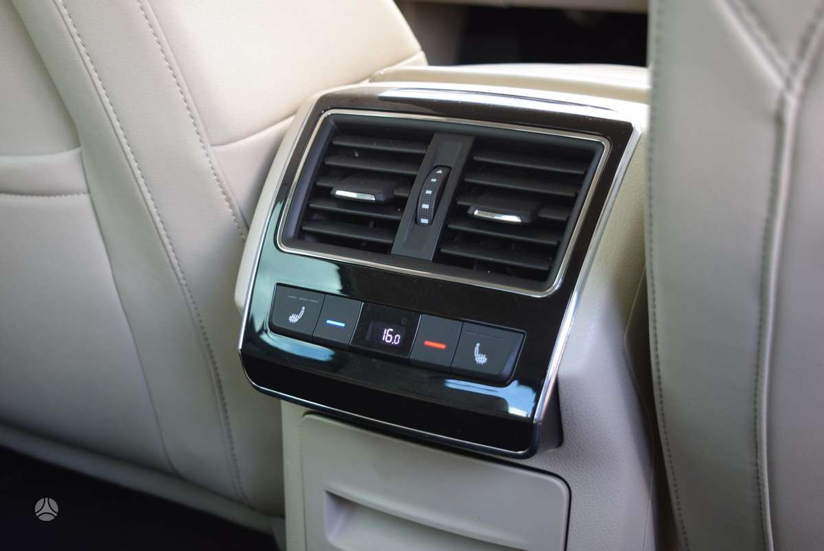 Škoda Superb - 12