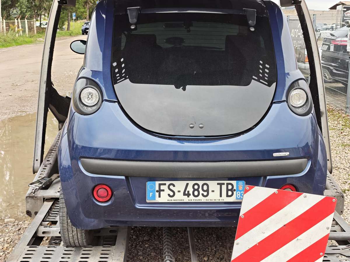 Microcar DUE, 0.5 l., Хэтчбек
