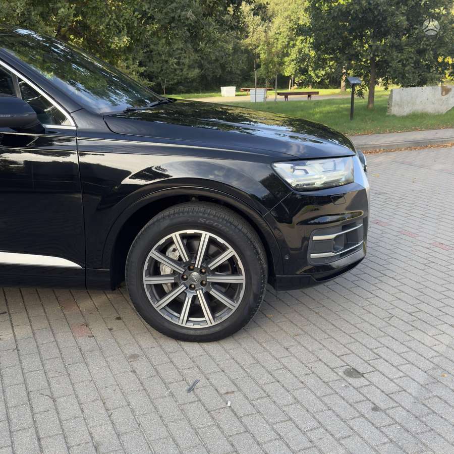 Audi Q7 - 6