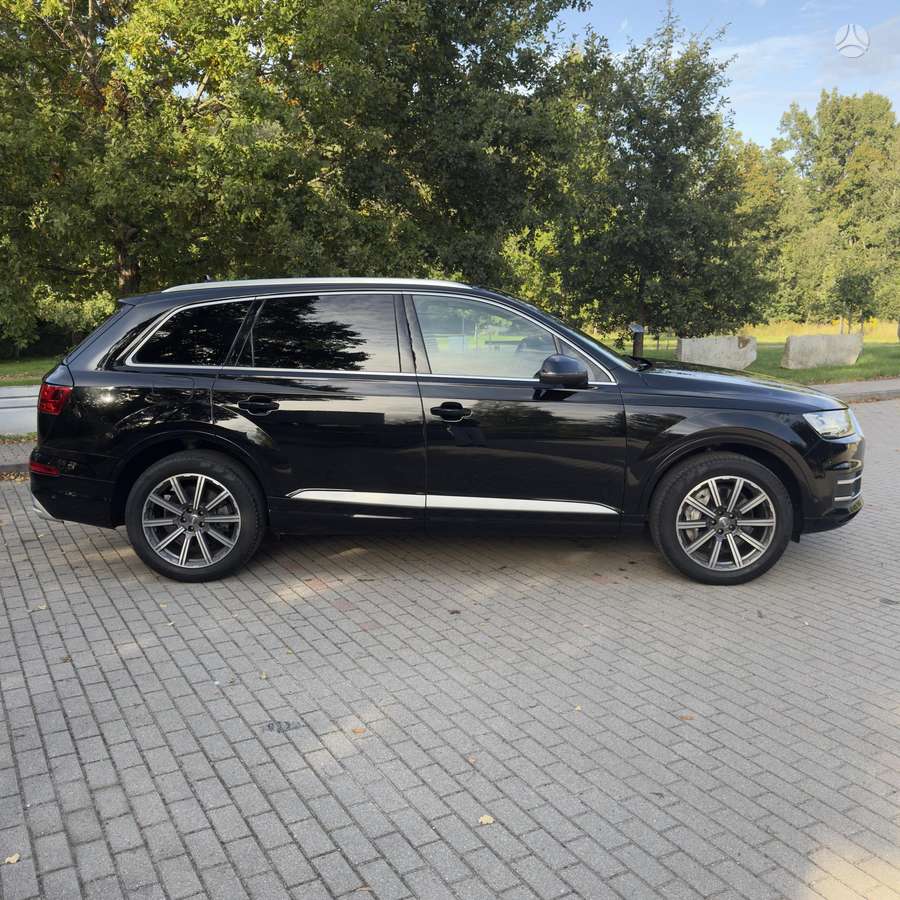 Audi Q7 - 7