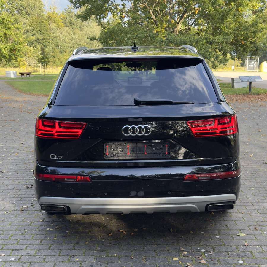 Audi Q7 - 9