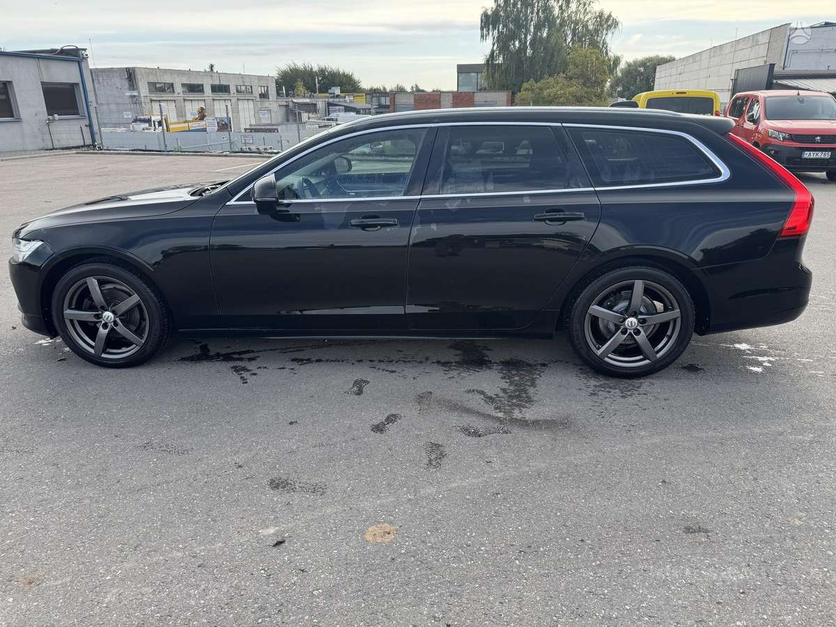 Volvo V90 - 5