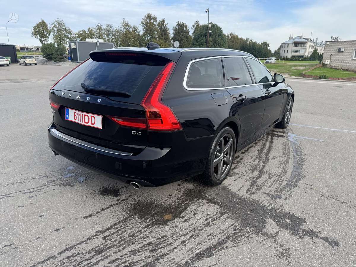 Volvo V90 - 8